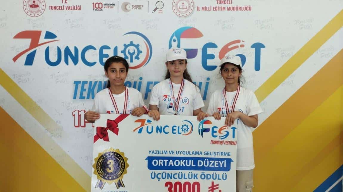 TunceliFest Yazılım ve Uygulama Geliştirme kategorisinde okulumuz öğrencileri üçüncü olmuşlardır. 